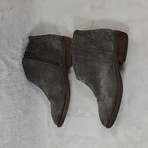 GB Girls Leather/ Suade Ankle Boots Size 2M